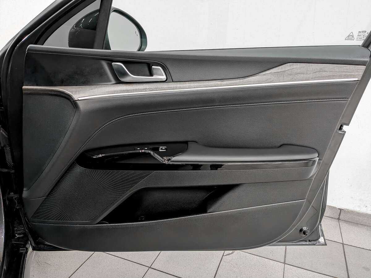 Kia K5 2021 года с пробегом. Фото: #24