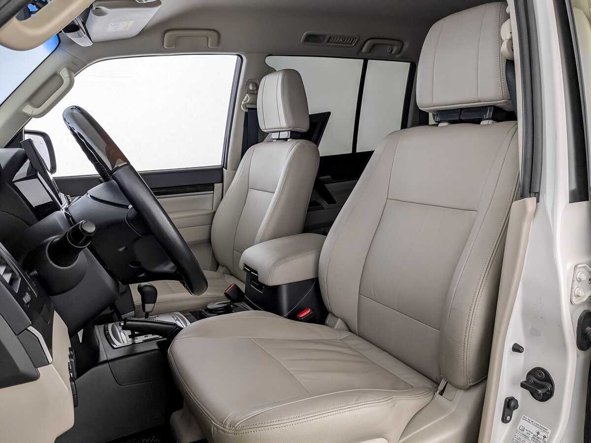 Mitsubishi Pajero 2019 года с пробегом. Фото: #19
