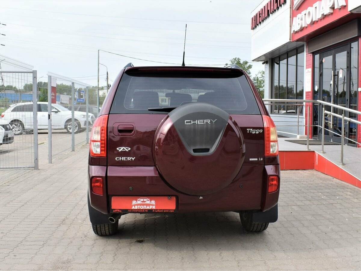 Chery Tiggo (T11) 2015 года с пробегом. Фото: #3