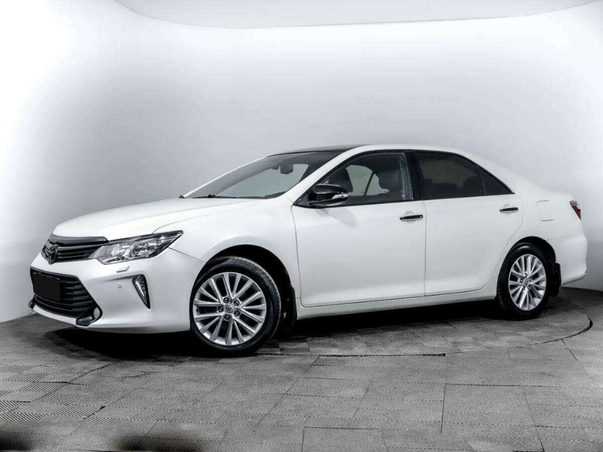 Toyota Camry 2015 года с пробегом. Фото: #0