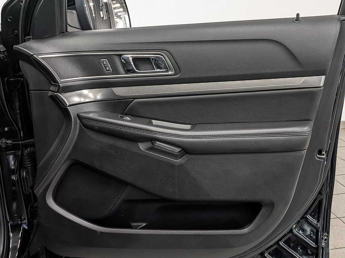 Ford Explorer 2019 года с пробегом. Фото: #23