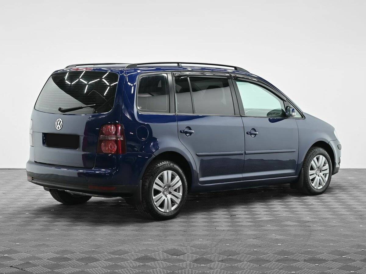 Volkswagen Touran 2007 года с пробегом. Фото: #3