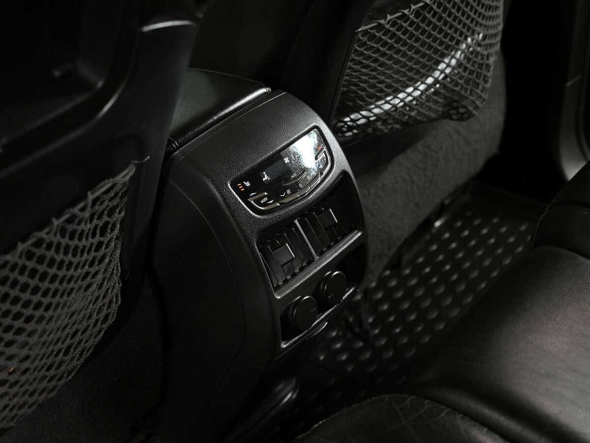 Cadillac SRX 2013 года с пробегом. Фото: #14