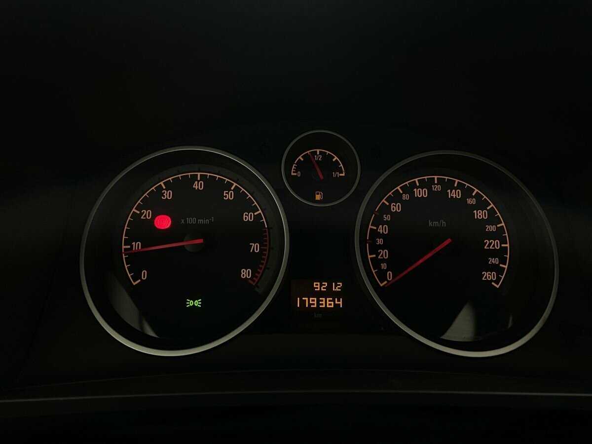 Opel Zafira 2012 года с пробегом. Фото: #10