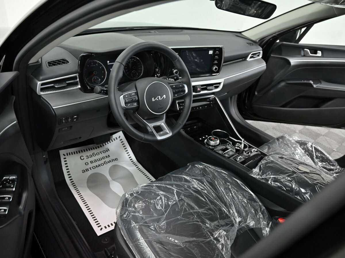 Kia K5 2023 года с пробегом. Фото: #18