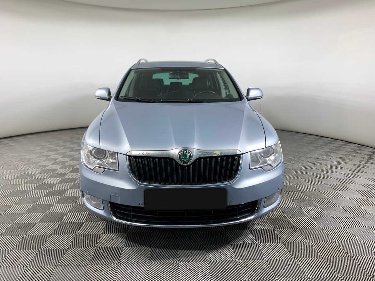 Skoda Superb 2011 года с пробегом. Фото: #1