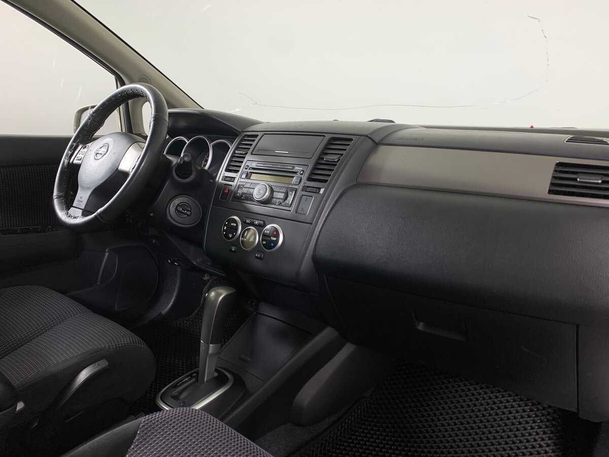Nissan Tiida 2010 года с пробегом. Фото: #13
