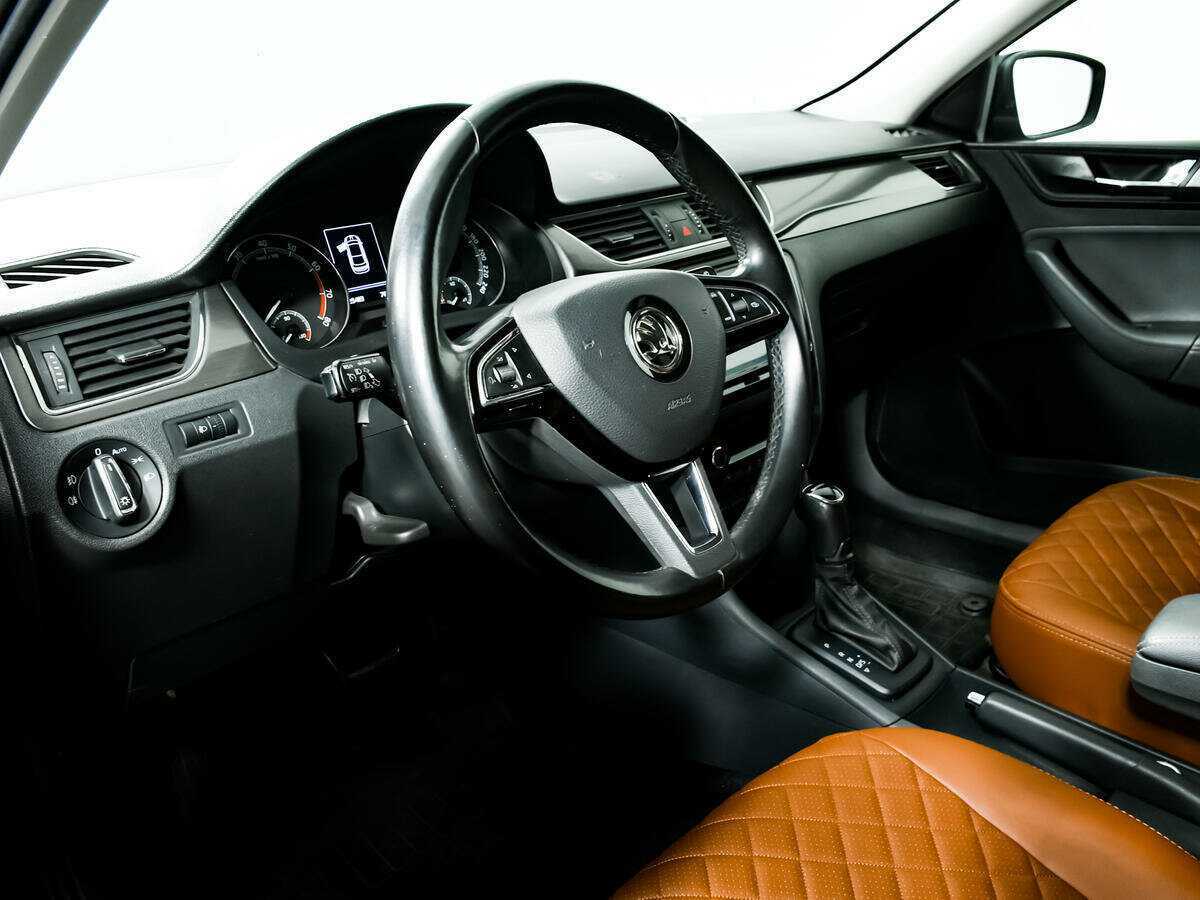 Skoda Rapid 2018 года с пробегом. Фото: #12