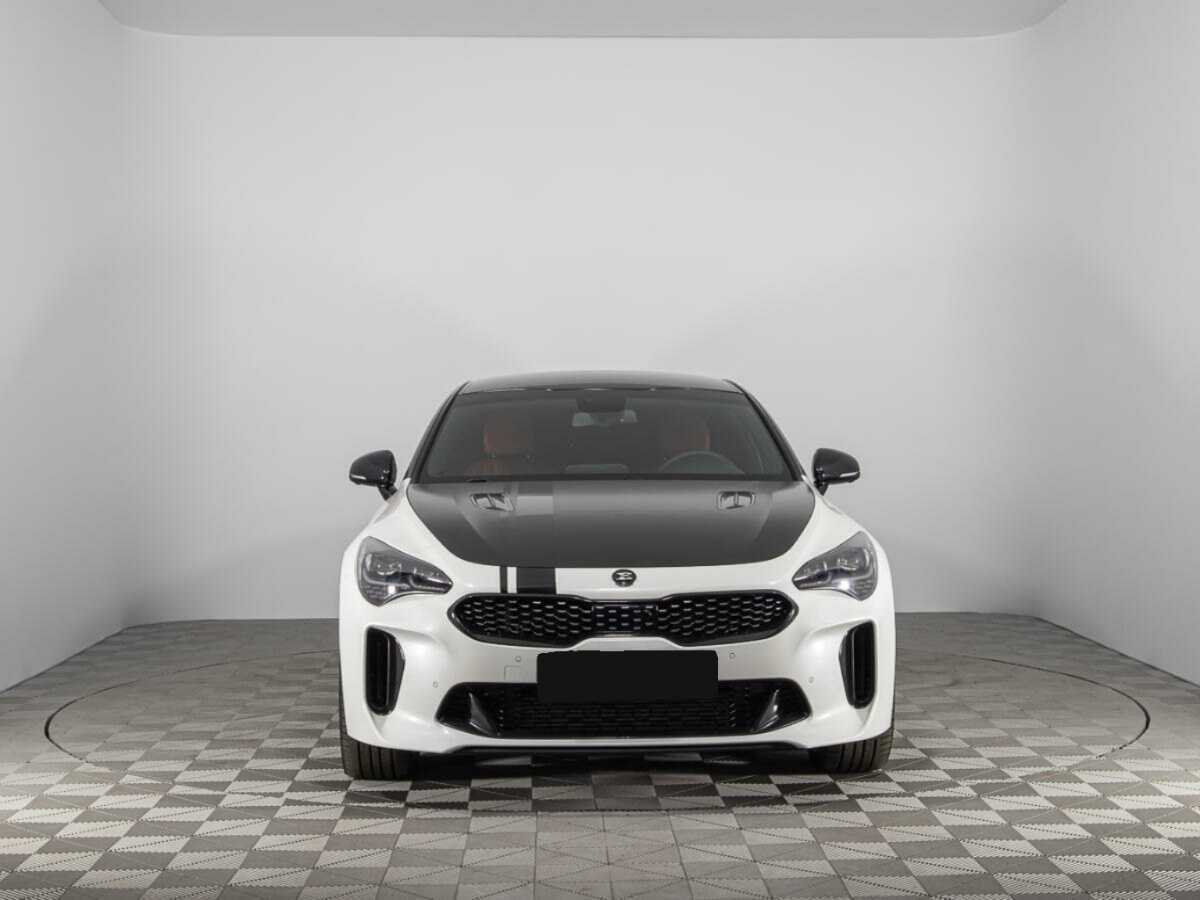 Kia Stinger 2018 года с пробегом. Фото: #1