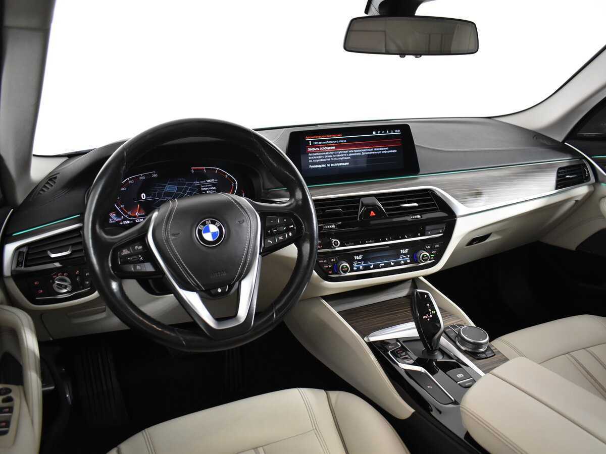 BMW 5 серии 2019 года с пробегом. Фото: #13