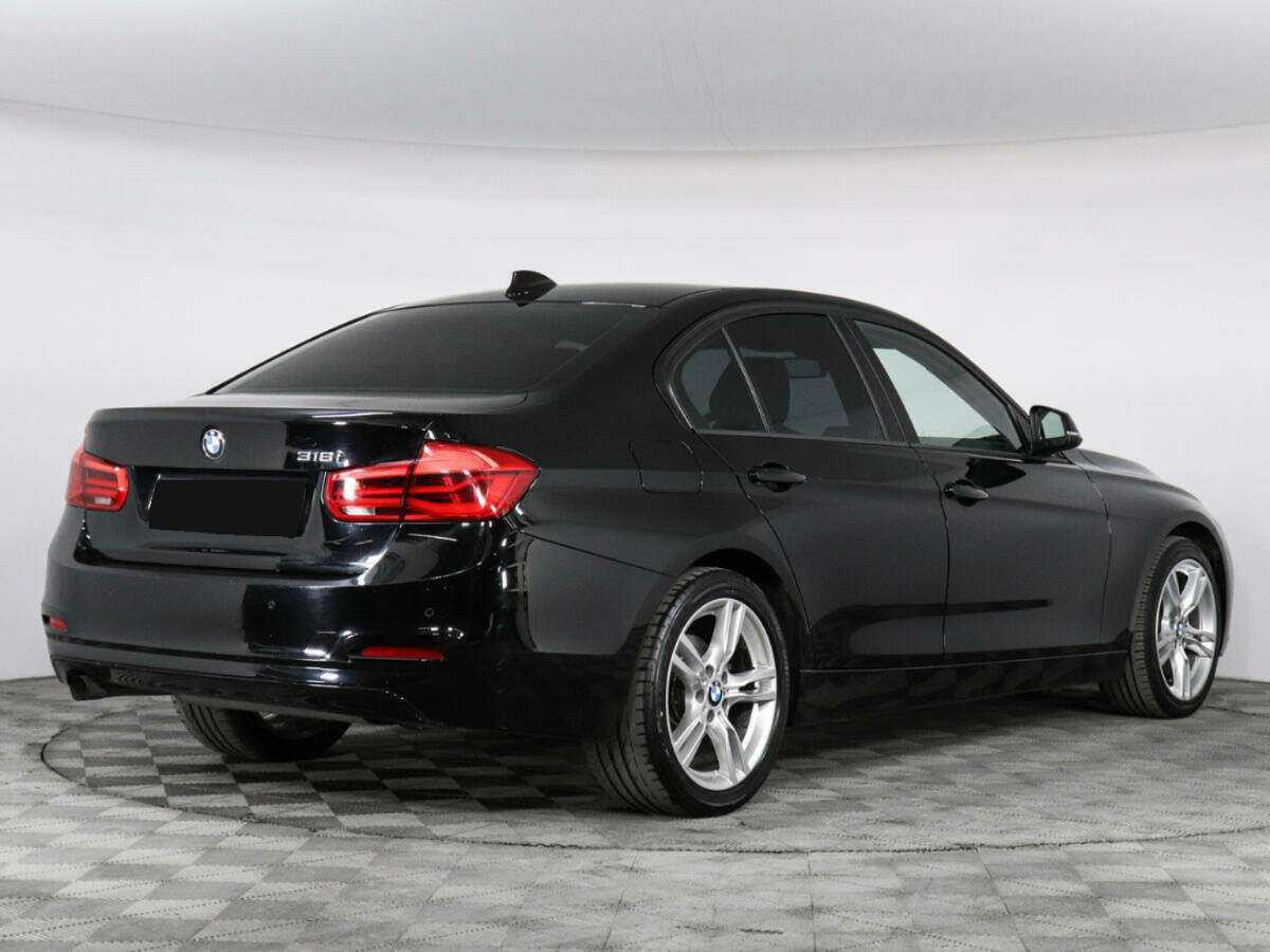 BMW 3 серии 2015 года с пробегом. Фото: #1