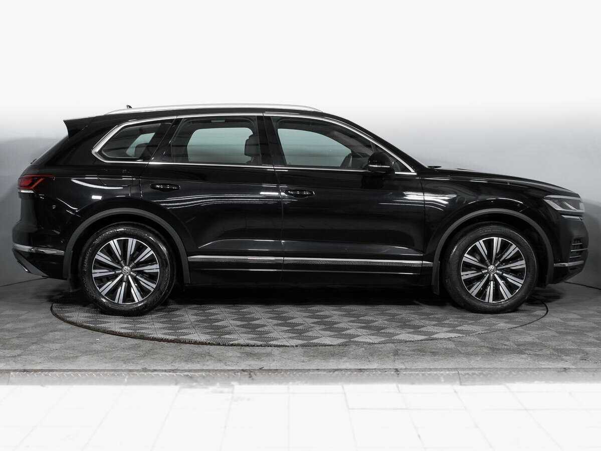 Volkswagen Touareg 2018 года с пробегом. Фото: #3