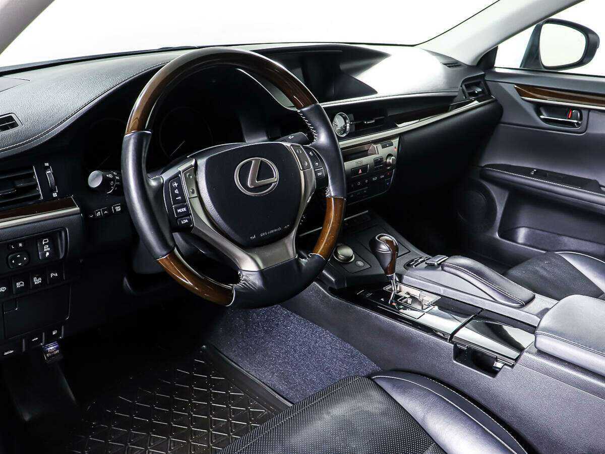 Lexus ES 2013 года с пробегом. Фото: #12