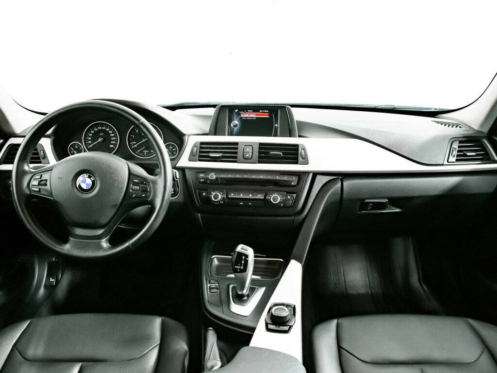 BMW 3 серии 2015 года с пробегом. Фото: #8