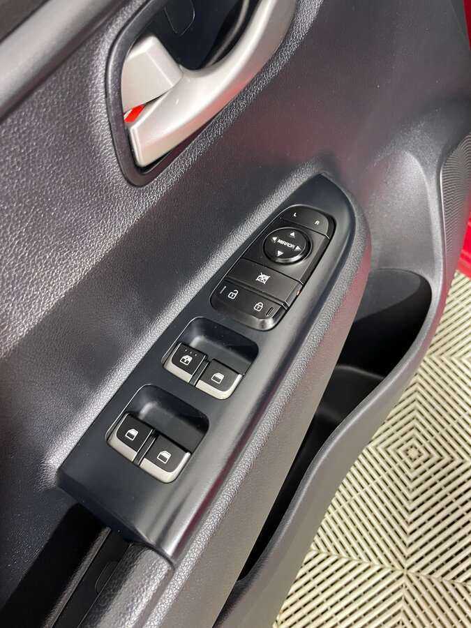 Kia Rio 2019 года с пробегом. Фото: #19