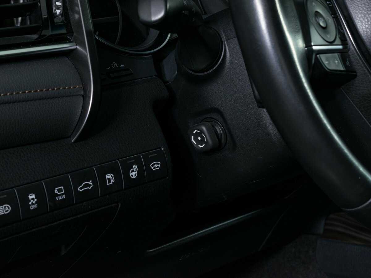 Toyota Camry 2018 года с пробегом. Фото: #12