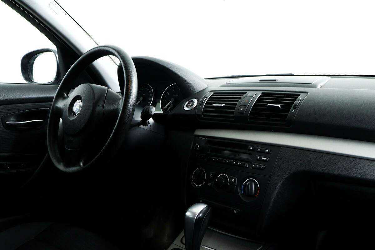 BMW 1 серии 2010 года с пробегом. Фото: #8