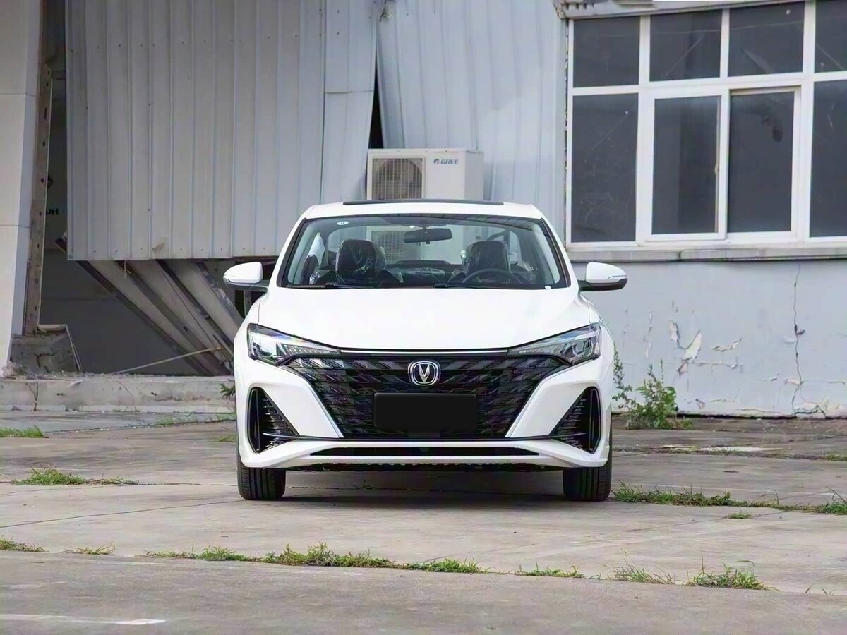 Changan Eado Plus 2025 года с пробегом. Фото: #3