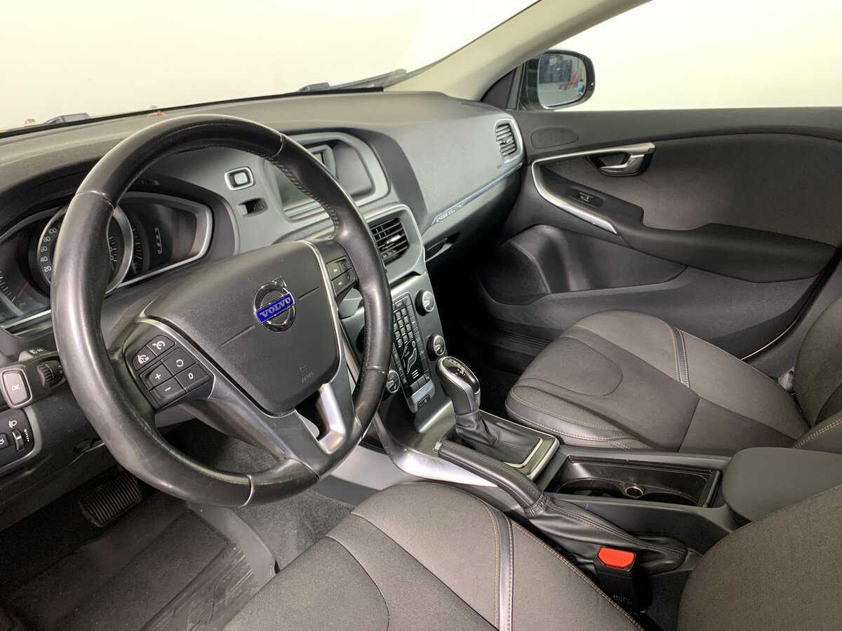 Volvo V40 2015 года с пробегом. Фото: #11