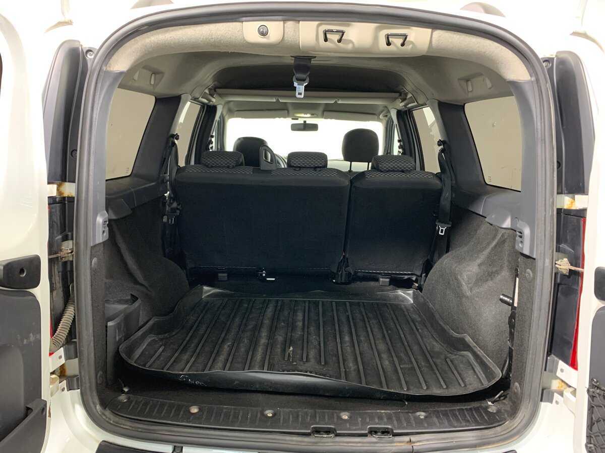 Lada (ВАЗ) Largus 2016 года с пробегом. Фото: #18