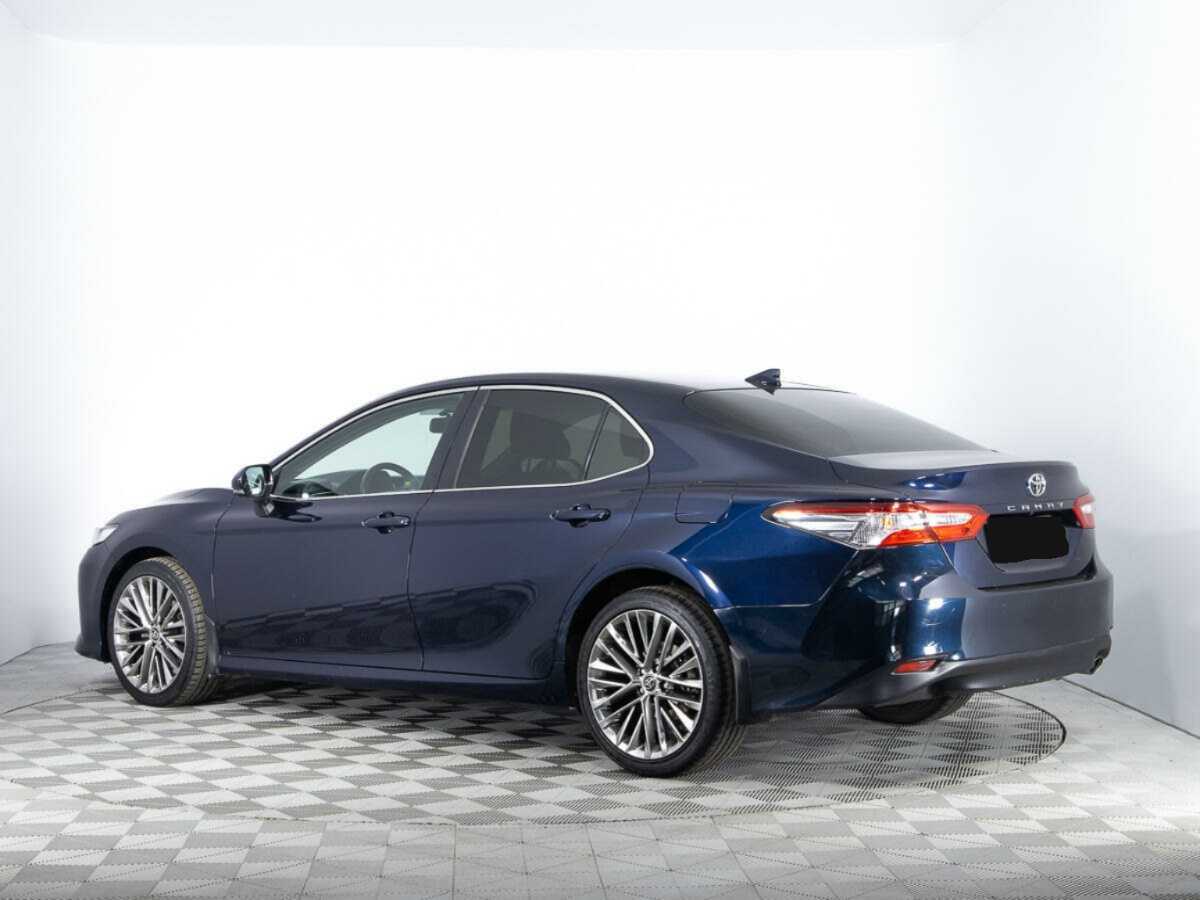 Toyota Camry 2018 года с пробегом. Фото: #6