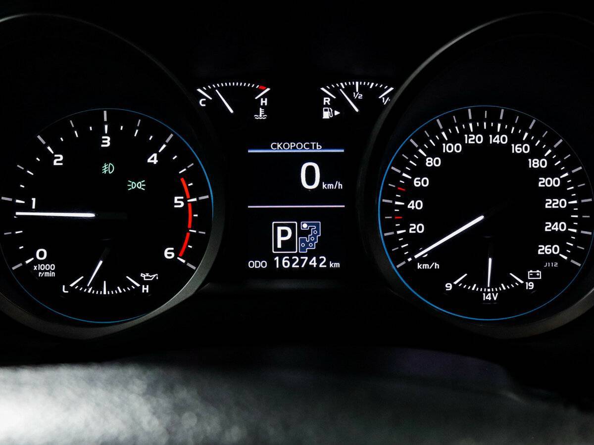 Toyota Land Cruiser 2013 года с пробегом. Фото: #10