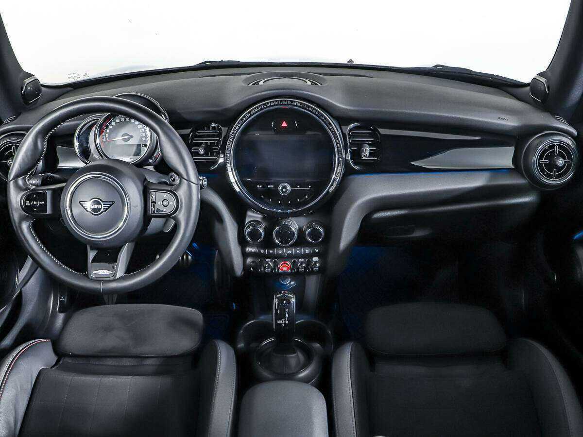 Mini Hatch 2021 года с пробегом. Фото: #10
