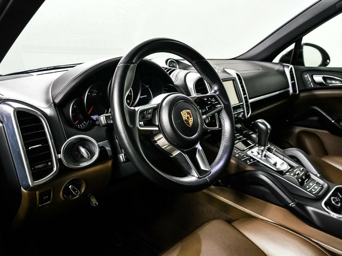 Porsche Cayenne 2015 года с пробегом. Фото: #12