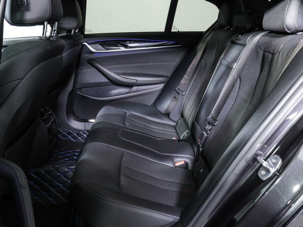 BMW 5 серии 2019 года с пробегом. Фото: #7