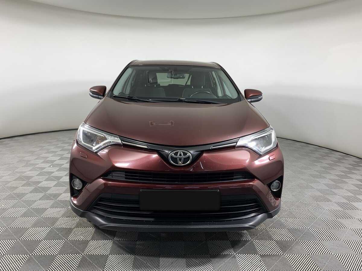 Toyota RAV4 2018 года с пробегом. Фото: #1