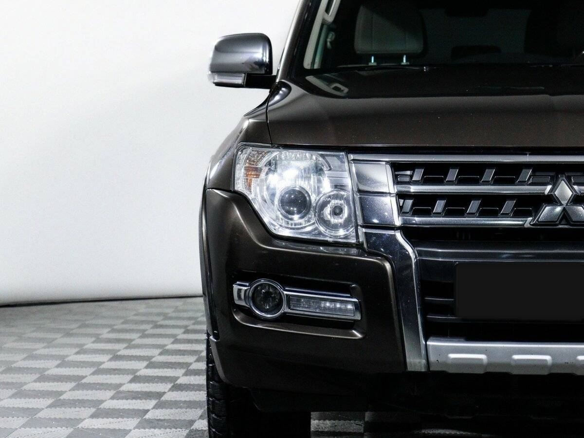 Mitsubishi Pajero 2017 года с пробегом. Фото: #13