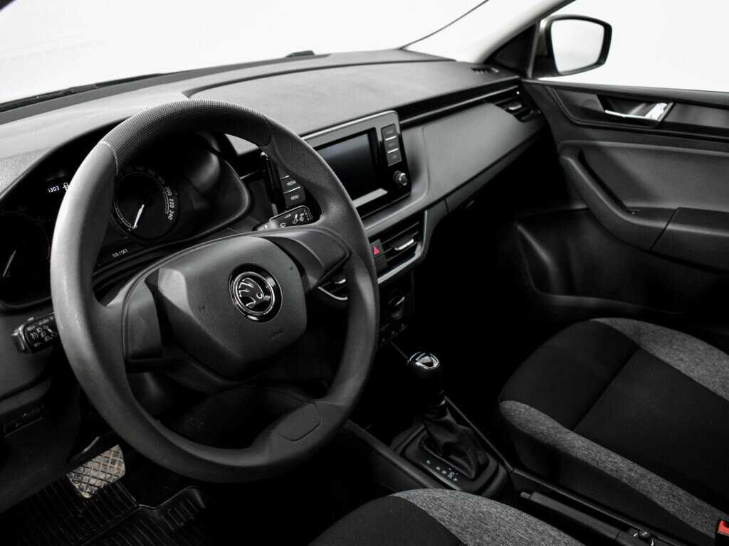 Skoda Rapid 2021 года с пробегом. Фото: #6