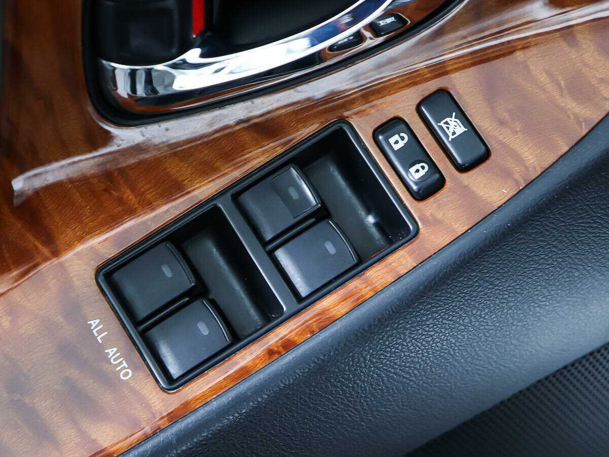 Toyota Camry 2010 года с пробегом. Фото: #15