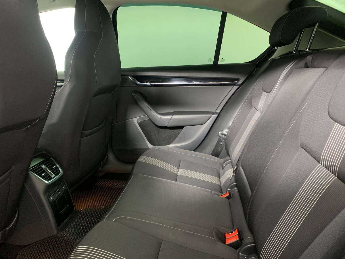 Skoda Octavia 2018 года с пробегом. Фото: #15