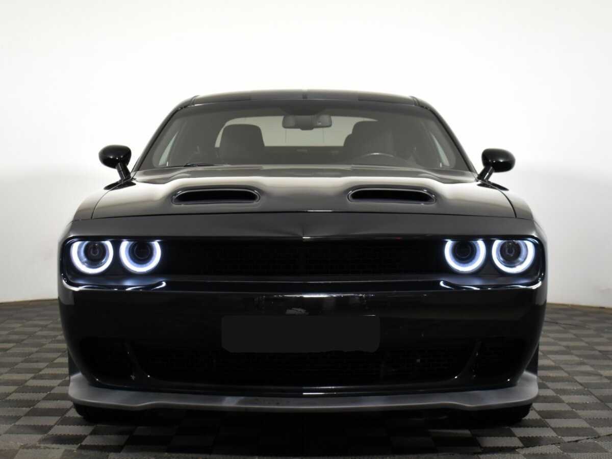 Dodge Challenger 2020 года с пробегом. Фото: #1