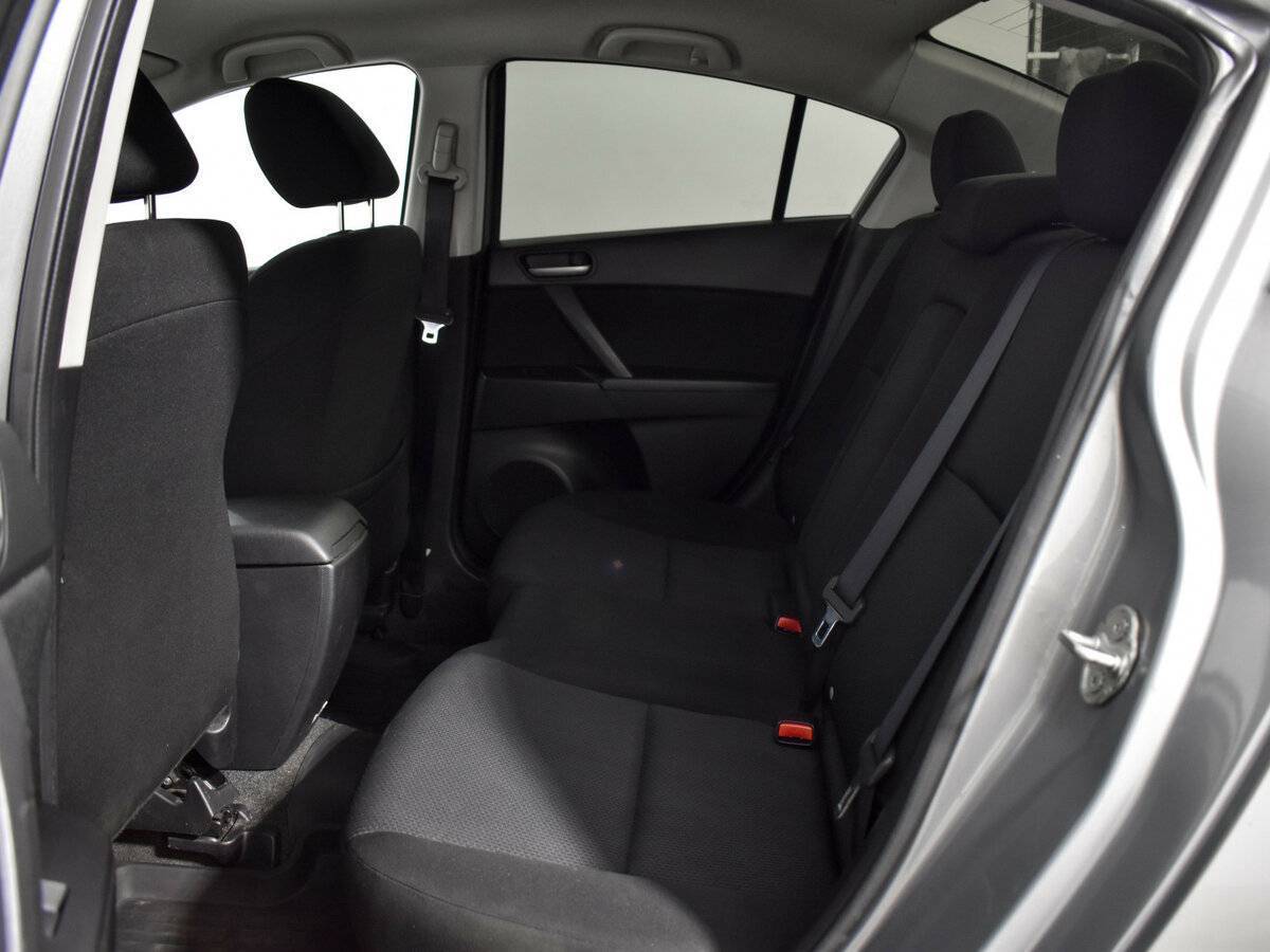 Mazda 3 2011 года с пробегом. Фото: #10