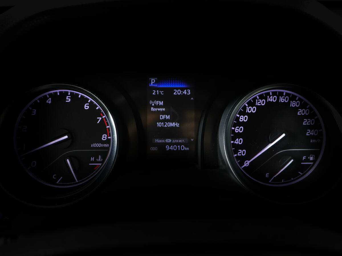 Toyota Camry 2021 года с пробегом. Фото: #8