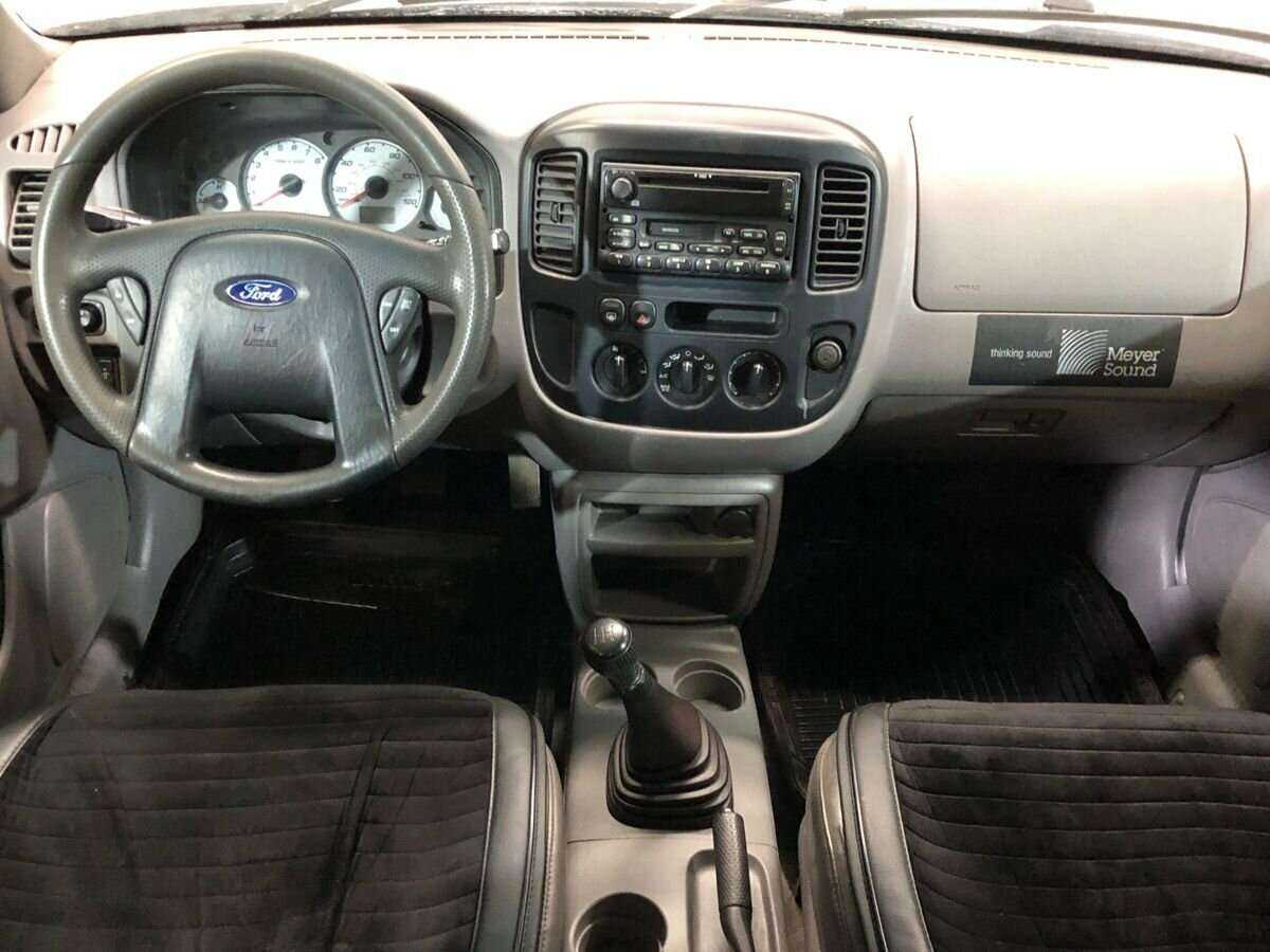 Ford Escape 2000 года с пробегом. Фото: #8