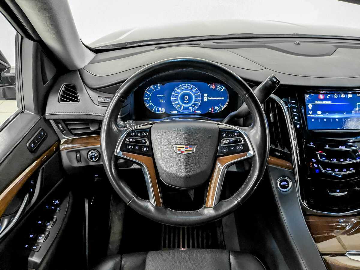 Cadillac Escalade 2017 года с пробегом. Фото: #20