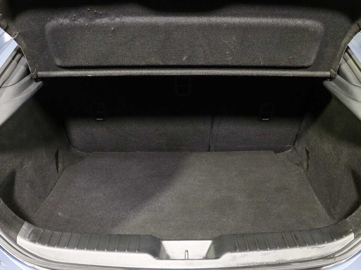 Mazda 3 2023 года с пробегом. Фото: #12