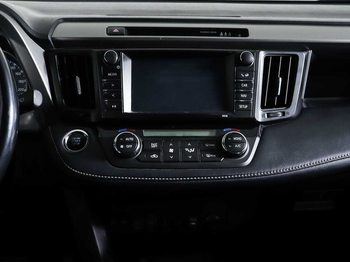 Toyota RAV4 2019 года с пробегом. Фото: #13