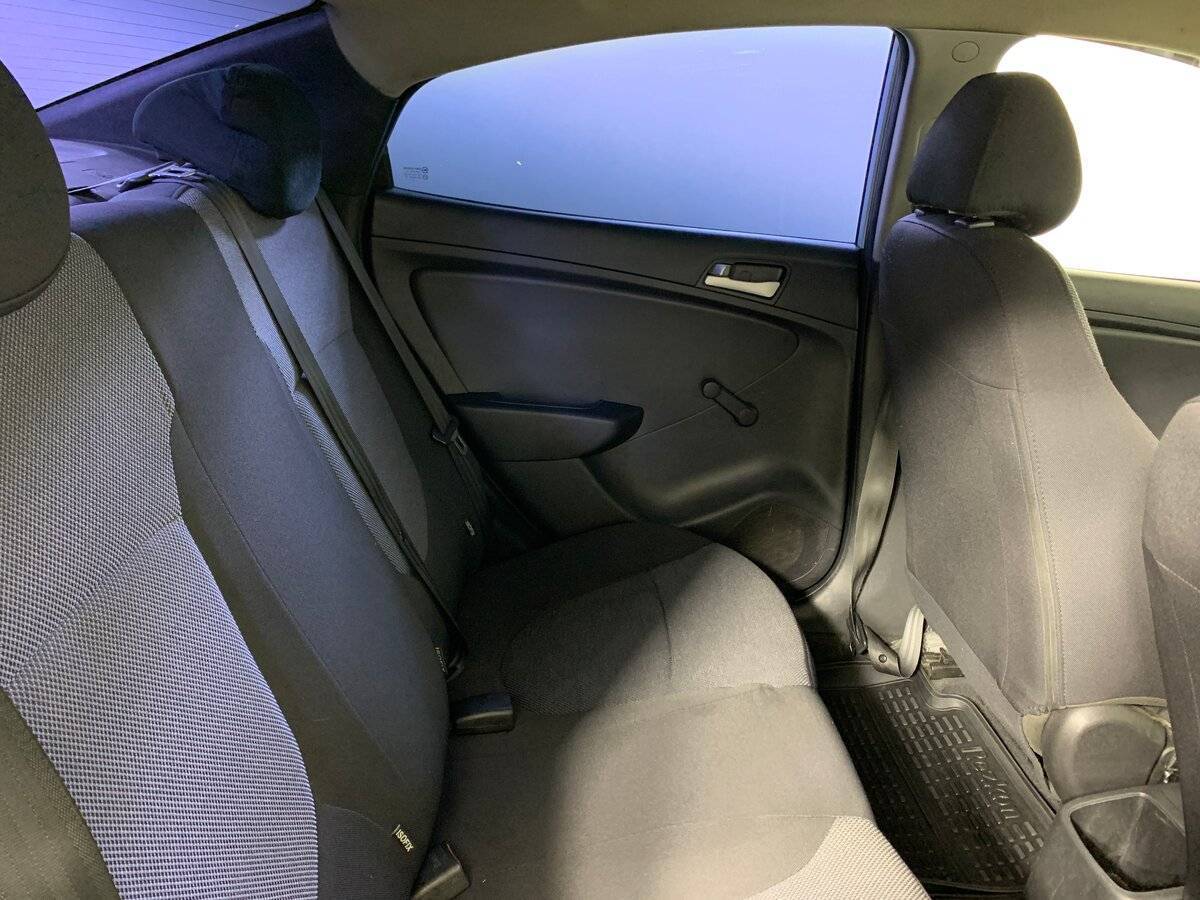 Hyundai Solaris 2011 года с пробегом. Фото: #16