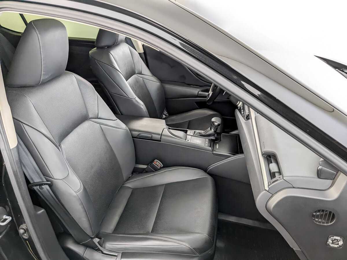Lexus ES 2021 года с пробегом. Фото: #23