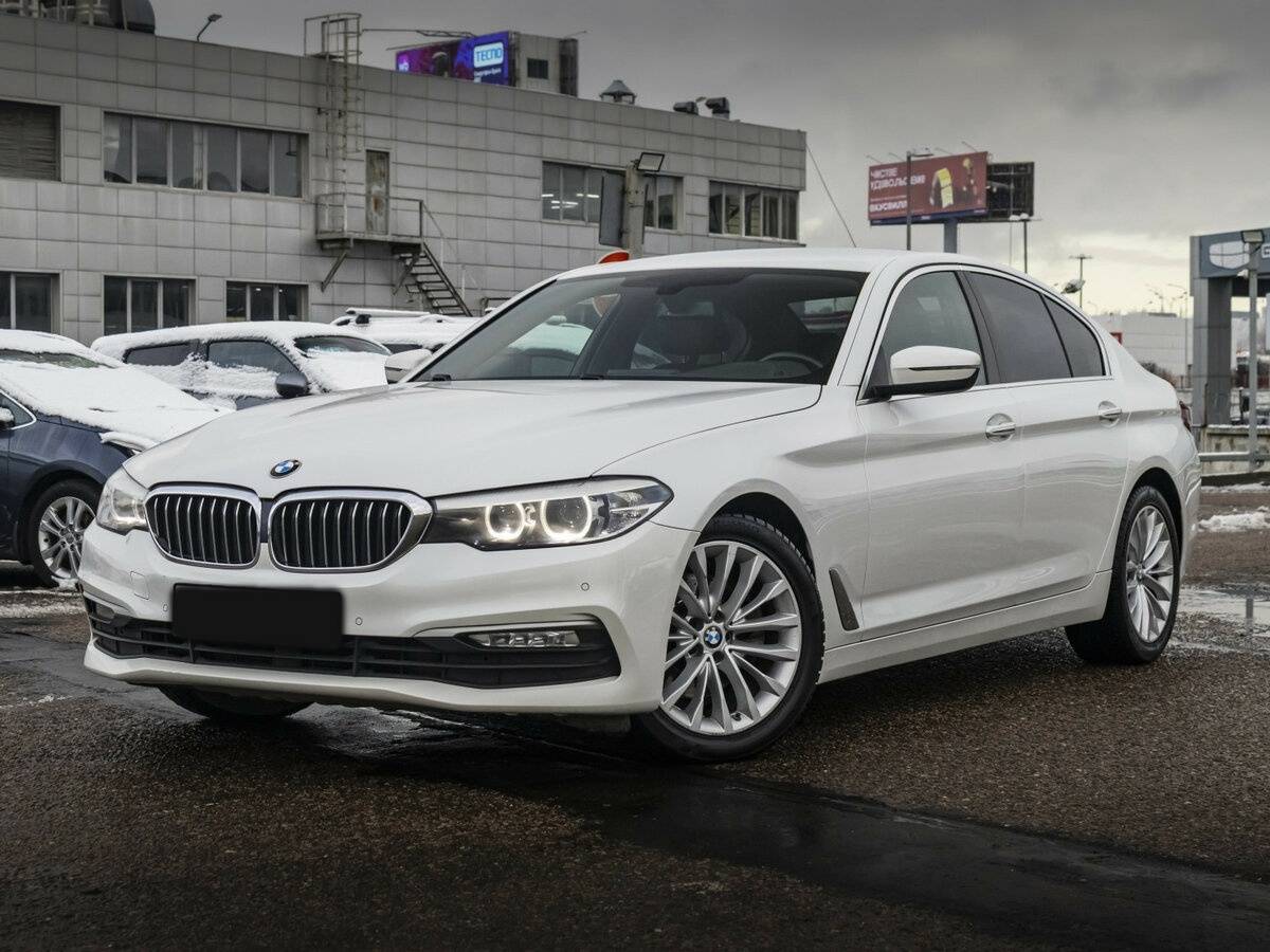 BMW 5 серии 2017 года с пробегом. Фото: #0