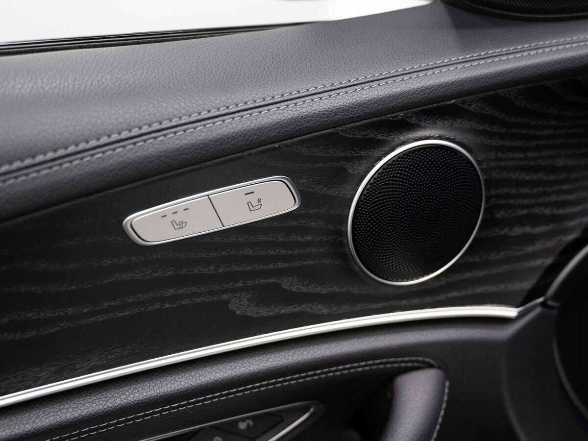Mercedes-Benz E-Класс 2018 года с пробегом. Фото: #23
