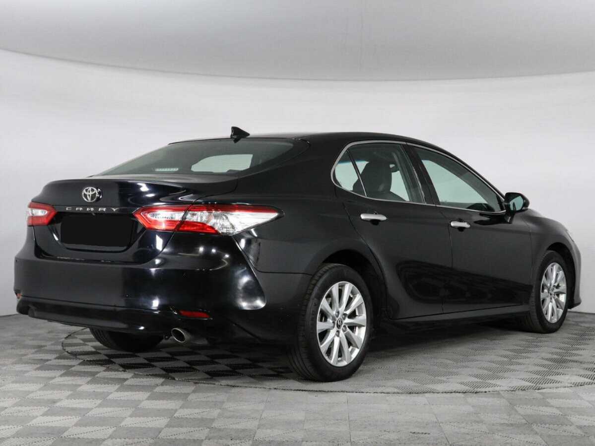 Toyota Camry 2019 года с пробегом. Фото: #4