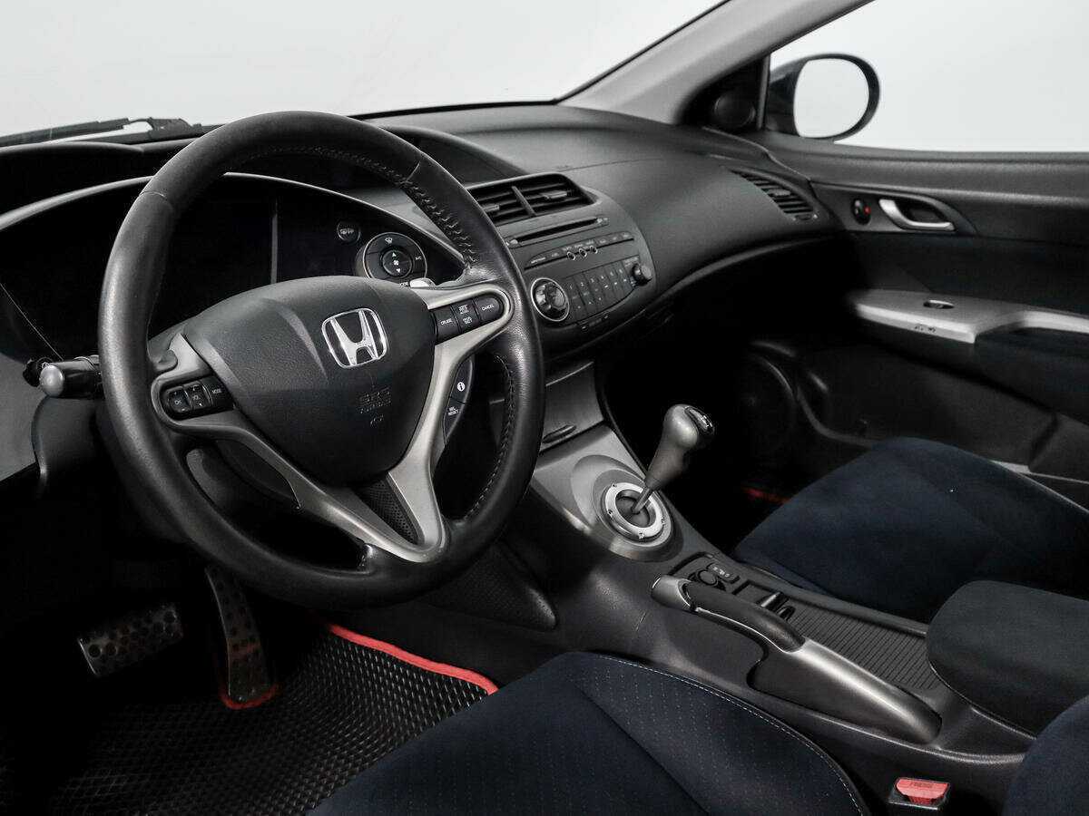 Honda Civic 2008 года с пробегом. Фото: #6