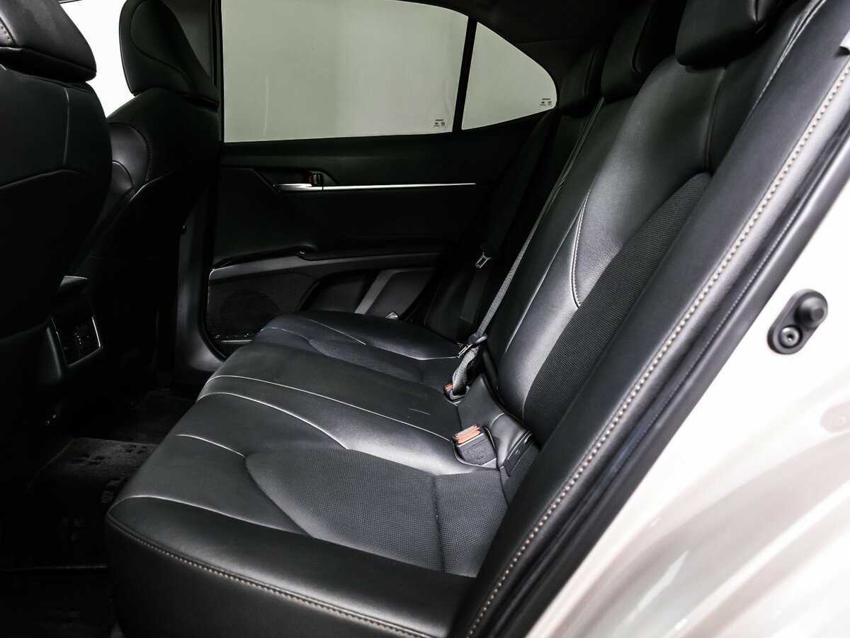 Toyota Camry 2023 года с пробегом. Фото: #13