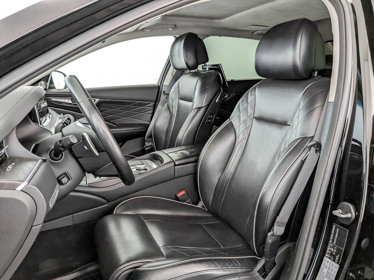 Kia K900 2019 года с пробегом. Фото: #19