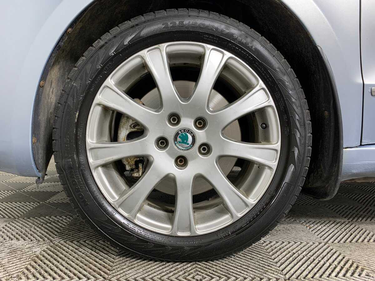 Skoda Superb 2011 года с пробегом. Фото: #8